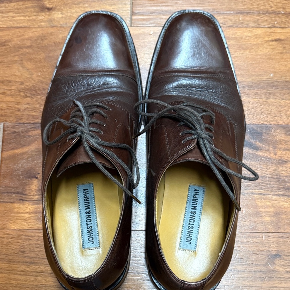 Johnston & Murphy Men's Dark Brown Oxfords